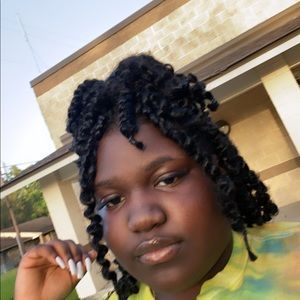 Meet your Posher, Dontrice